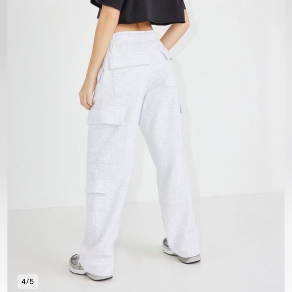 Fleece Cargo sweatpants - Picture 1 of 4